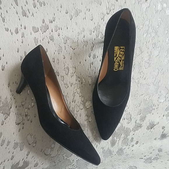 *SOLD* Salvatore Ferragamo Susi Suede Pumps - Picture 2 of 7